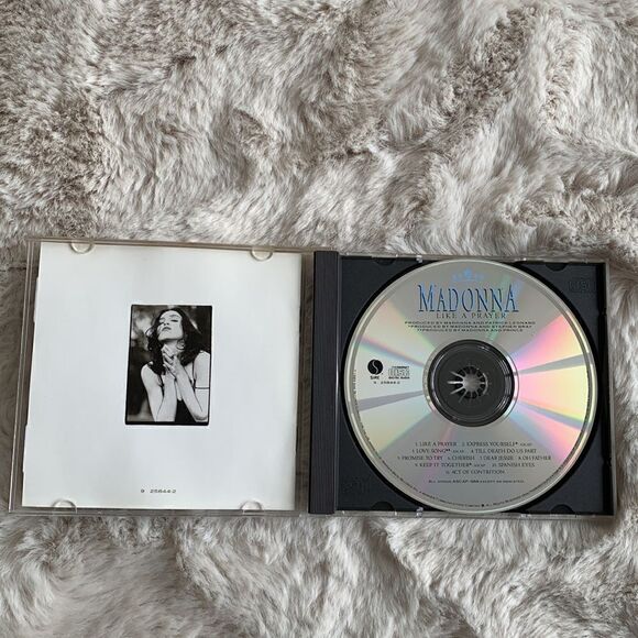 Madonna 1989 Like A Prayer 11 Tracks Pop / Dance / Gospel Influences Album CD - Picture 3 of 5